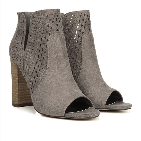 Carlos Santana Shoes - NWT Carlos Santana Libbie Peep Toe Bootie Sz 8.5